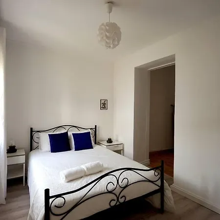 Cruz Cozy 1º Apartment Lisbon